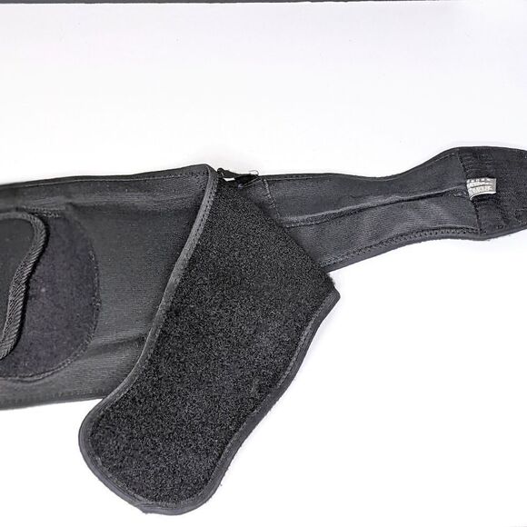 Mueller 255 Adjustable Lumbar Support Back Brace with Removable Pad Black - Picture 4 of 10